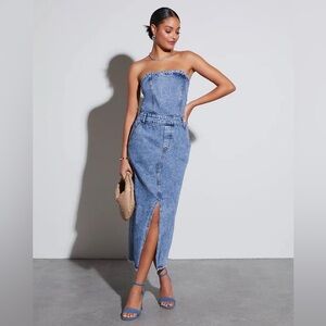 Vici: Bailey Rose Women’s Medium Strapless Denim Party Vacation Date Midi Dress